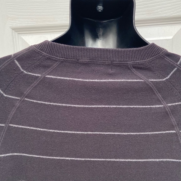 Joe Fresh men grey striped pullover long sleeve knit sweater. Size L.. Used - Picture 4 of 7